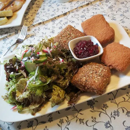 بيت ضيافة Holzmeister 3*
