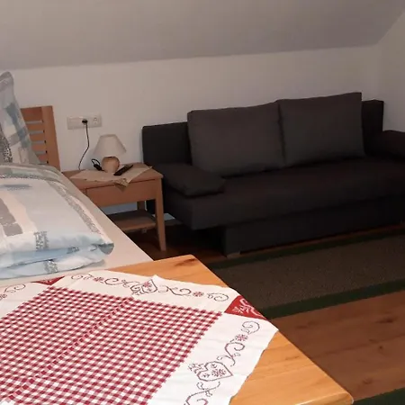 Holzmeister Vendégház 3*